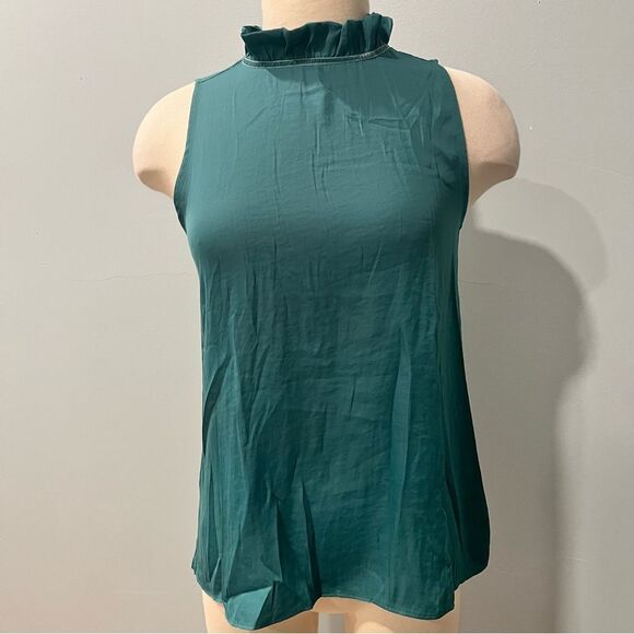 LOFT Tops - NWT Loft Velvet Tie Shell in Emerald Ocean Size XS